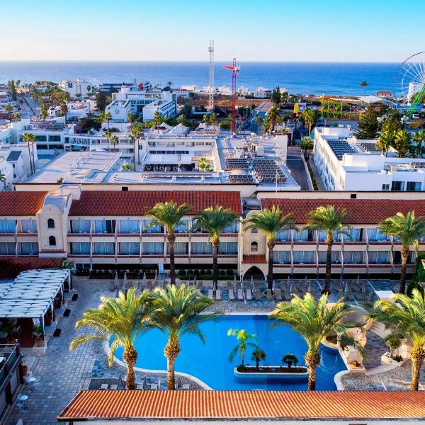Napa Plaza — Ayia Napa, Cypr