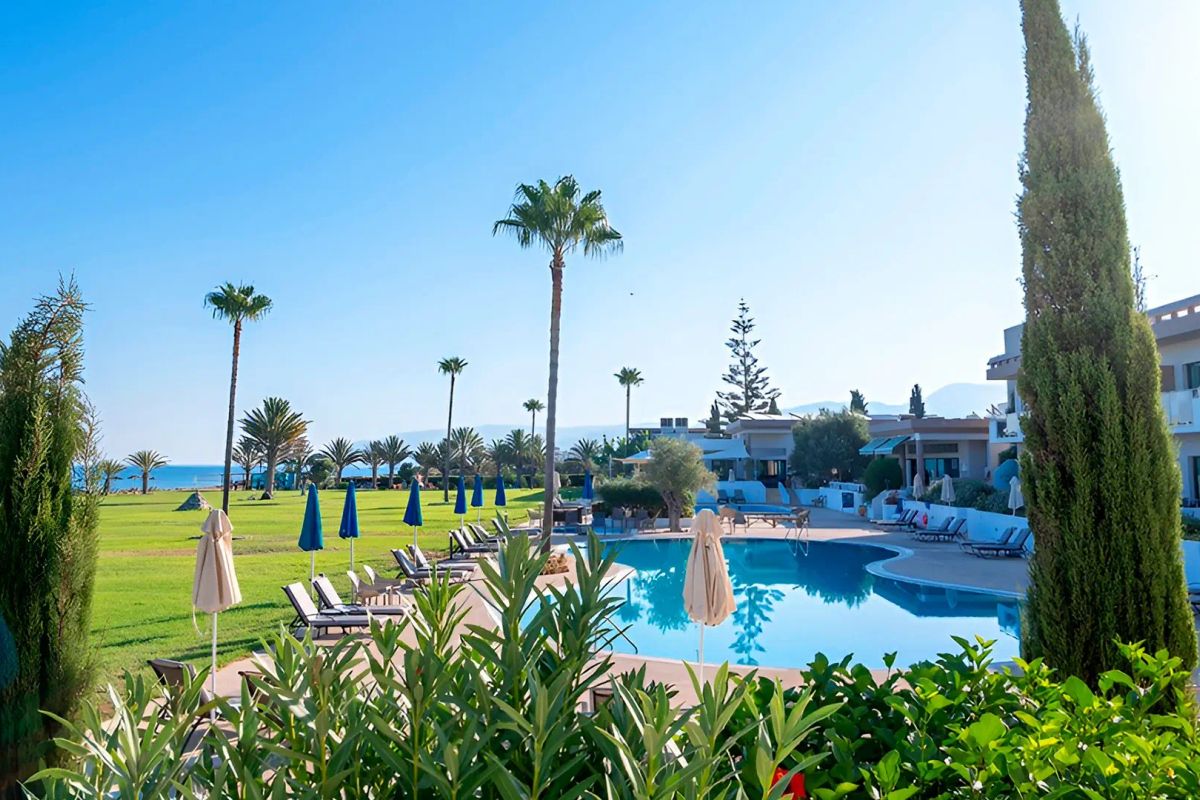 Pafos (7 dni) w Natura Beach z Katowic (BB)