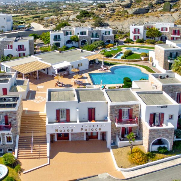 Naxos Palace — Agios Prokopios, Grecja