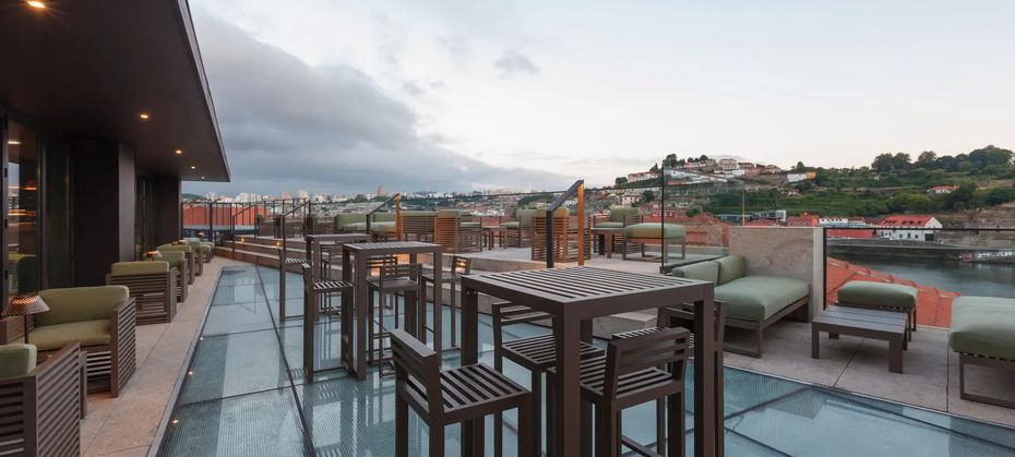 Neya Porto