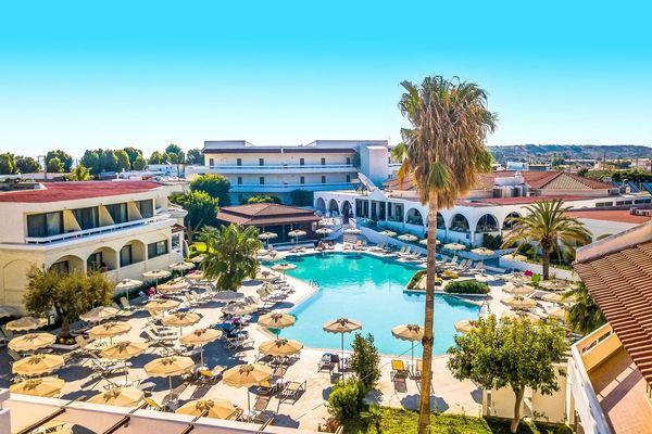 Niriides Beach (Kolymbia)