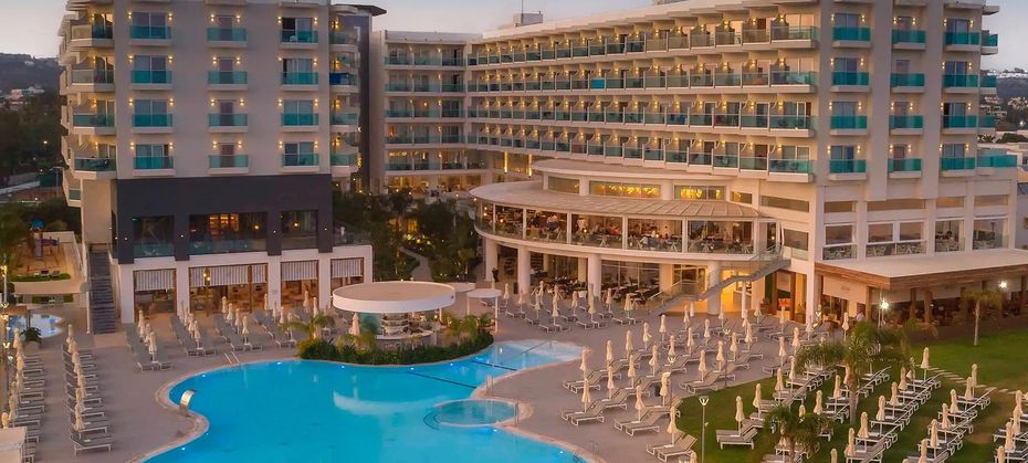 Nissi Blu Beach Resort