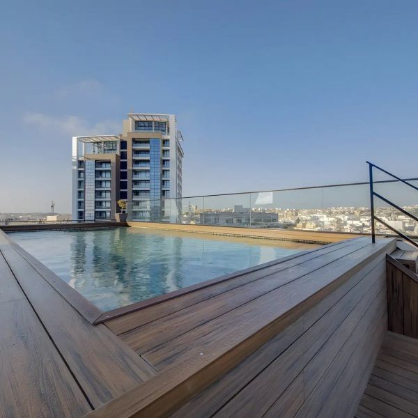 Noru — St. Julian's, Malta