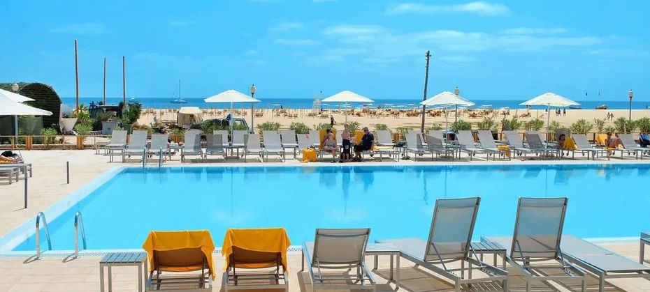 Oasis Atlantico Salinas Sea