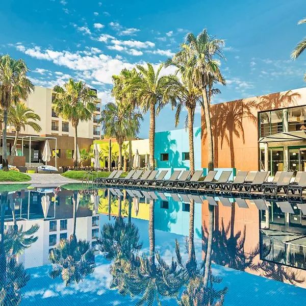 Occidental Ibiza (ex. Barcelo Pueblo) — Sant Antoni de Portmany, Hiszpania