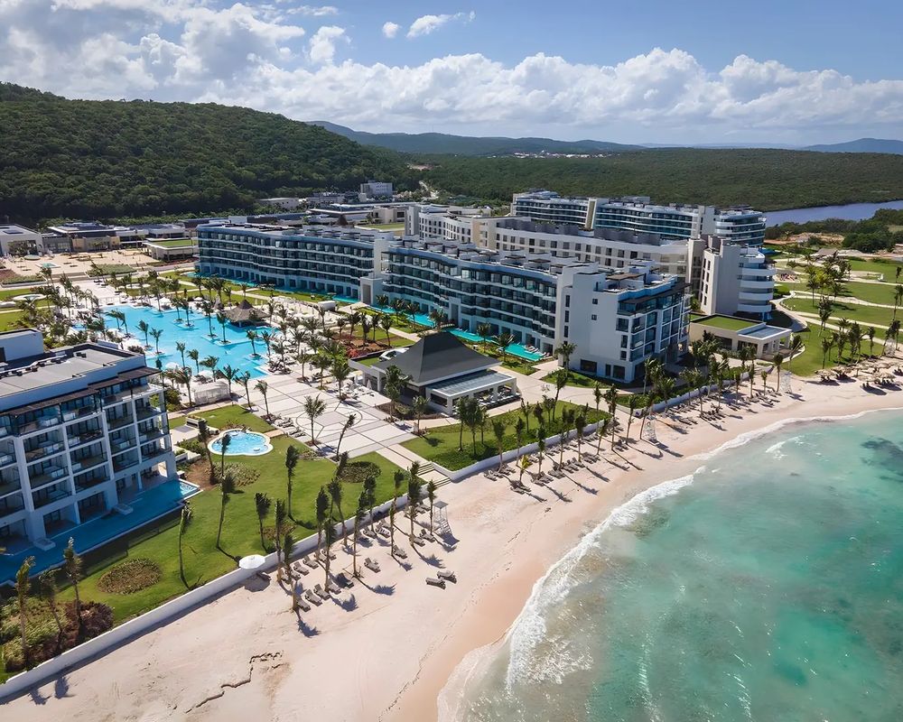 Ocean Eden Bay - Adults Only