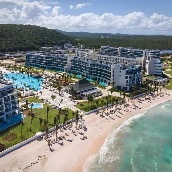 Ocean Eden Bay - Adults Only