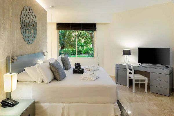 Ocean Maya Royale