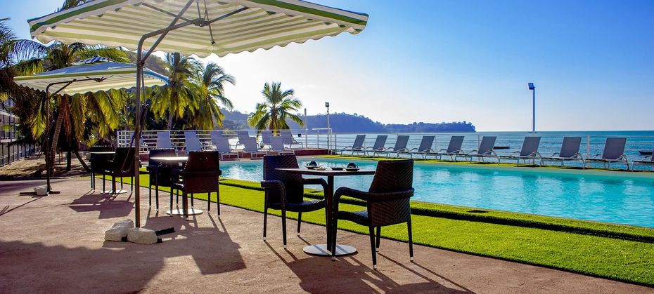 Orangea Beach Resort
