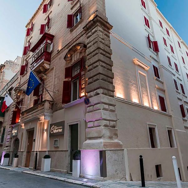 Osborne — La Valetta, Malta
