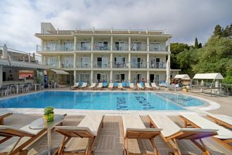 Palapart Gikas Studios Suites