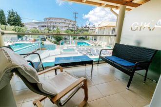 Palapart Gikas Studios Suites