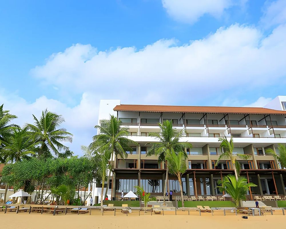 Pandanus Beach Resort and Spa (ex Emerald Bay)