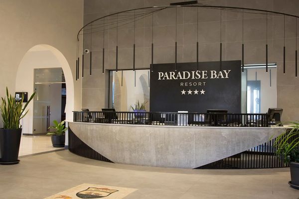 Paradise Bay Resort