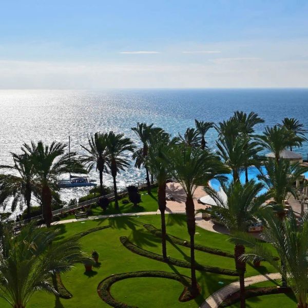 Pestana Grand Ocean Resort — Funchal, Portugalia