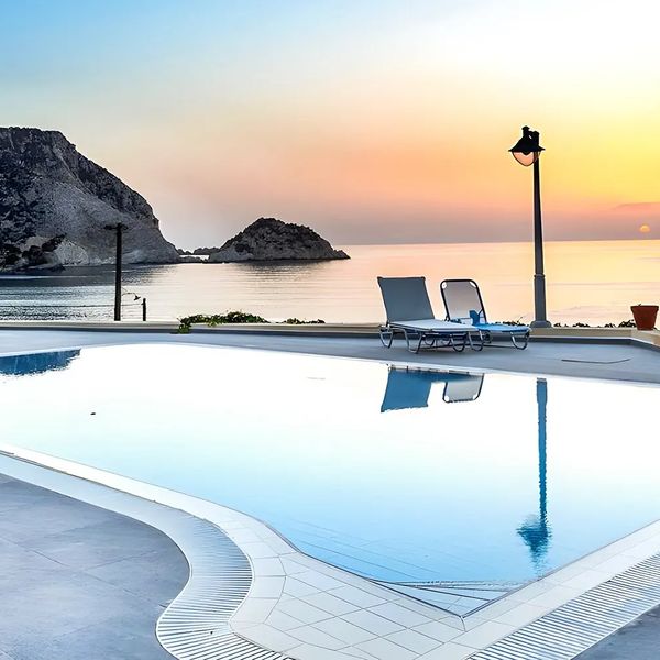 Petani Beach Suites — Agia Thekli, Grecja