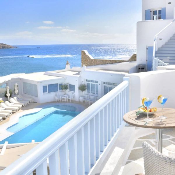 Petinos Beach — Platys Gialos, Grecja
