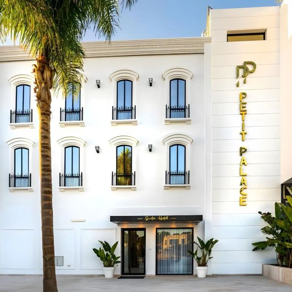 Petit Palace Suites — Agadir, Maroko