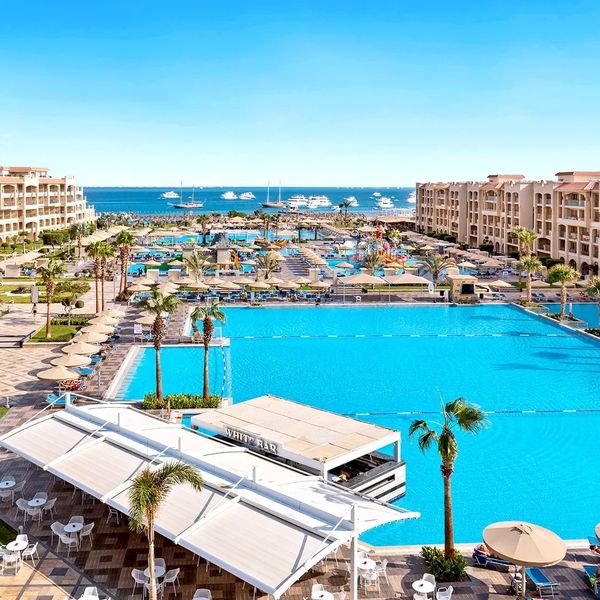 Albatros White Beach