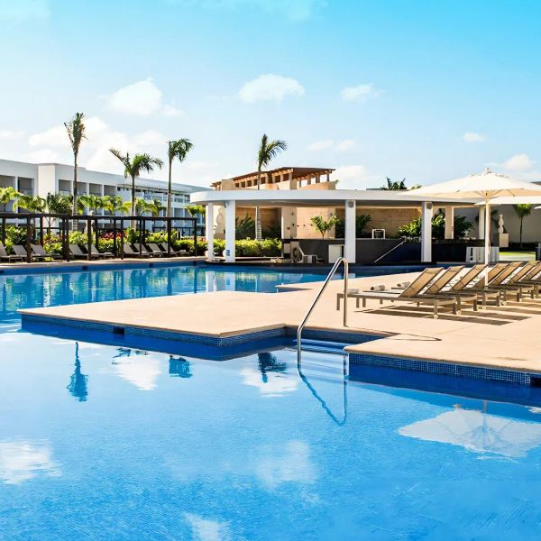 Platinum Yucatan Princess — Playa del Carmen, Meksyk