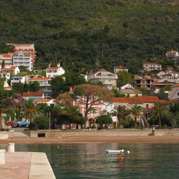 Pod Lozom — Petrovac, Czarnogóra