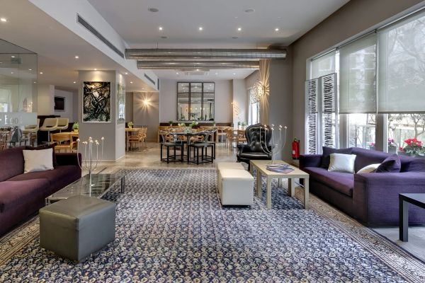 Polis Grand