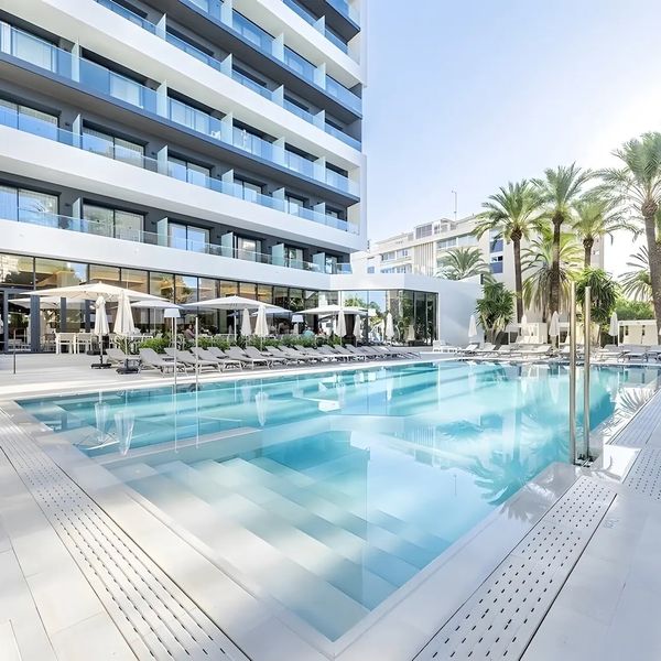 Port Alicante (ex. Holiday Inn) — San Juan de Alicante, Hiszpania