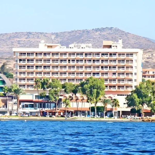 Poseidonia Beach — Limassol, Cypr