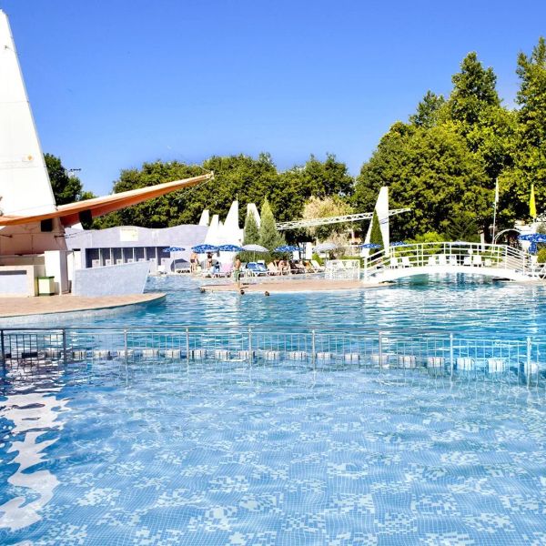 Ralitsa Aqua Club