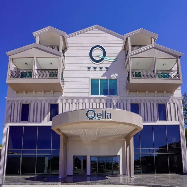 Q Ella Beach Side