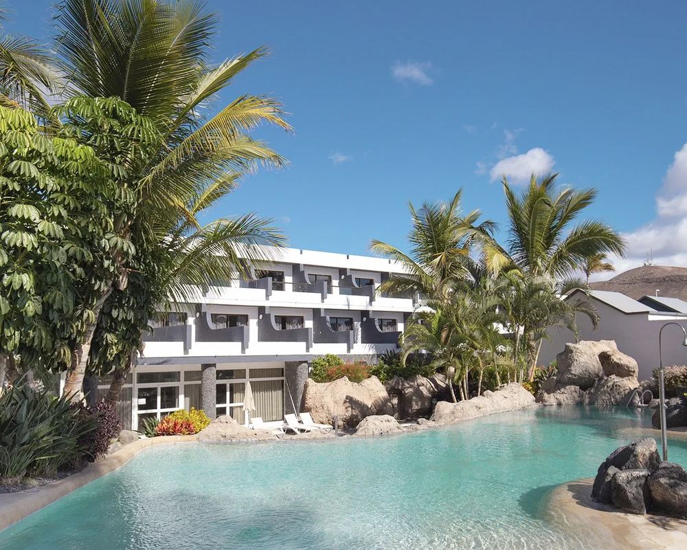 R2 Romantic Fantasia Dreams & Suites