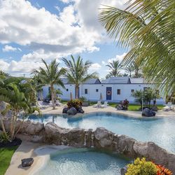 R2 Romantic Fantasia Dreams Suites