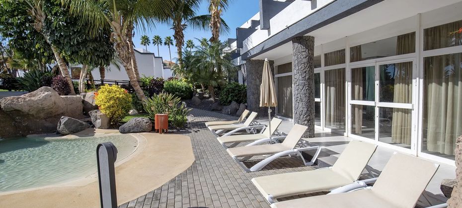 R2 Romantic Fantasia Dreams & Suites