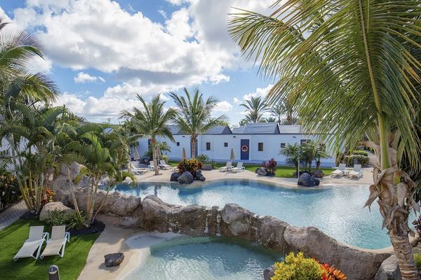 R2 Romantic Fantasia Dreams & Suites