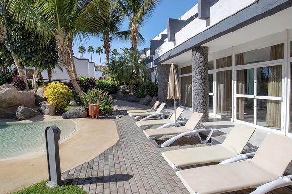 R2 Romantic Fantasia Dreams & Suites