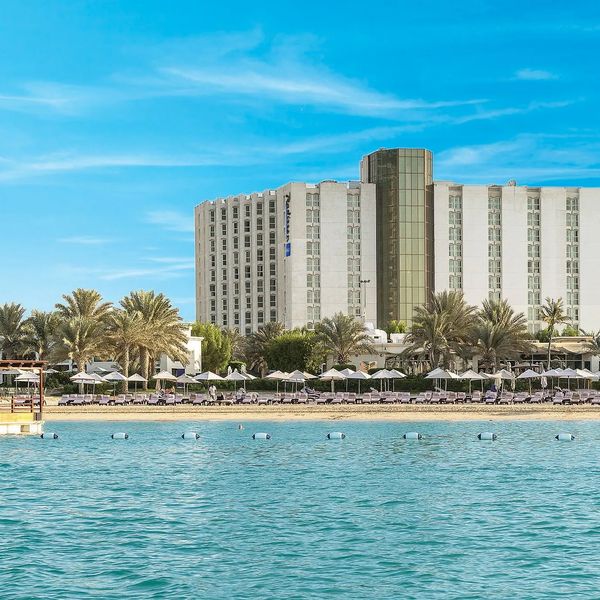 Radisson Blu Abu Dhabi Corniche (ex Hilton)