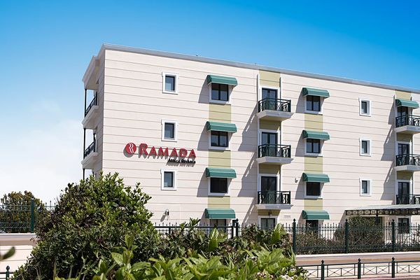 Ramada Athens Attica Riviera (ex Aquamarina)