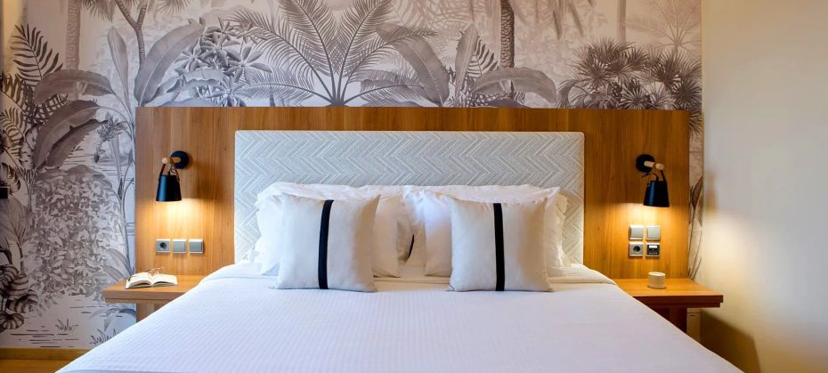 Ramada Athens Attica Riviera (ex Aquamarina)