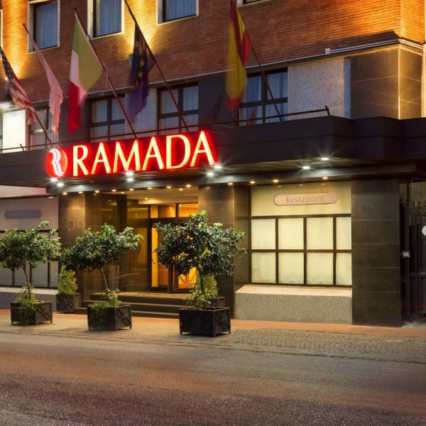 Ramada by Wyndham Naples — Neapol, Włochy