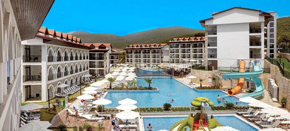 Ramada Resort Akbuk