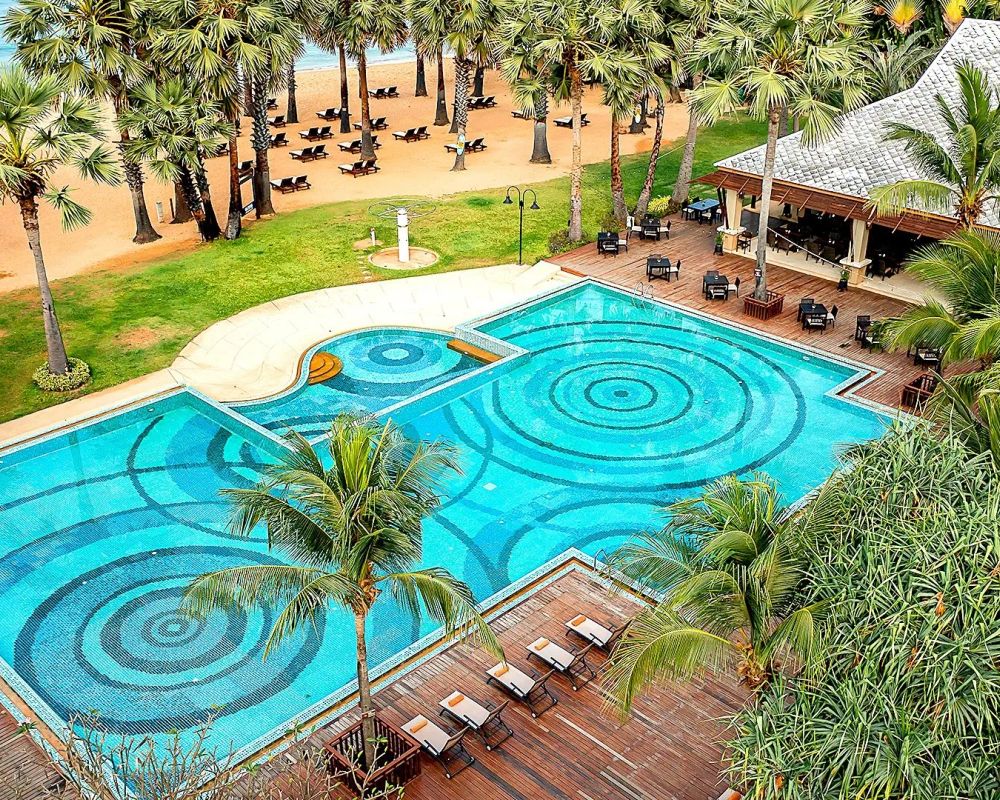 Ravindra Beach Resort