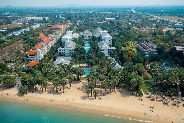 Ravindra Beach Resort