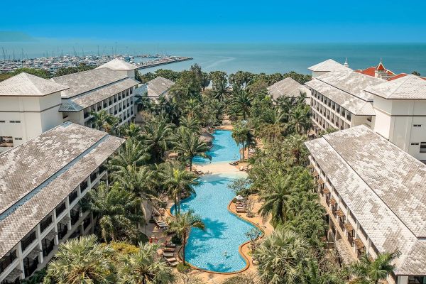 Ravindra Beach Resort