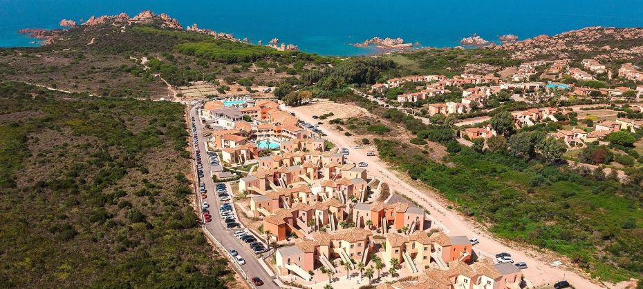 Red Sun Village  (Trinita d'Agultu e Vignola)