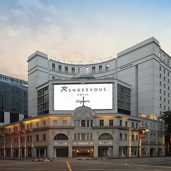 Rendezvous (ex. Rendezvous Grand) — Singapur, Singapur