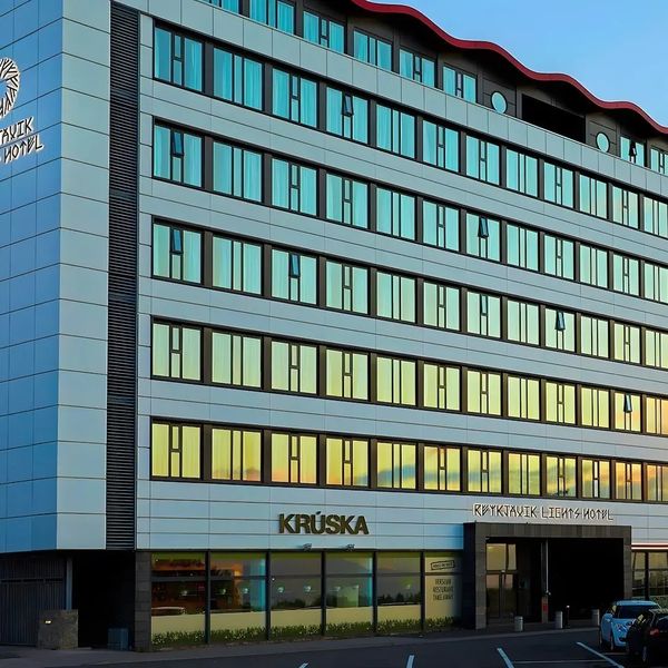 Reykjavik Lights — Reykjavik, Islandia