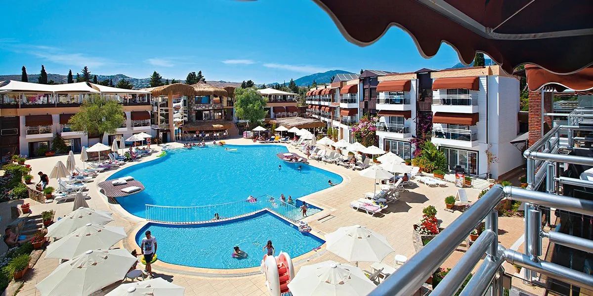 Turcja na 7 dni w sierpniu: 4⋆ hotel od 1 699 zł
