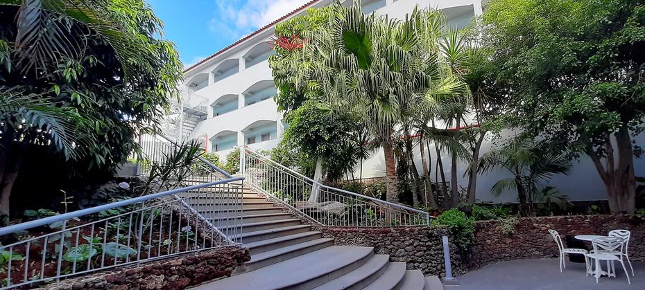 Hotel Rocamar and Royal Orchid