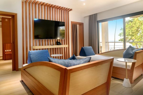 Royal Andilana Resort & Spa