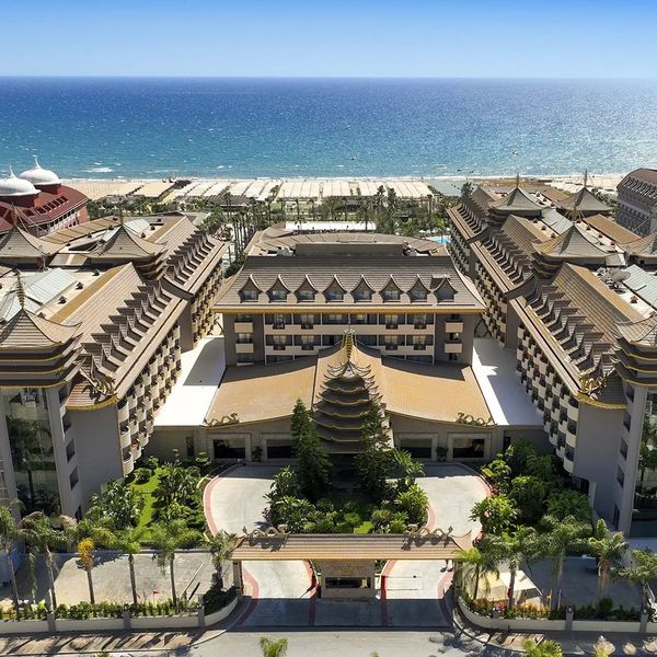 Royal Dragon — Side, Turcja